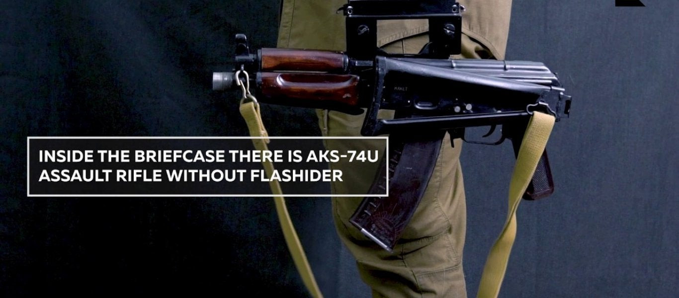 Αυτός είναι ο επιχειρησιακός «χαρτοφύλακας – καλάσνικοφ» της KGB – Βίντεο